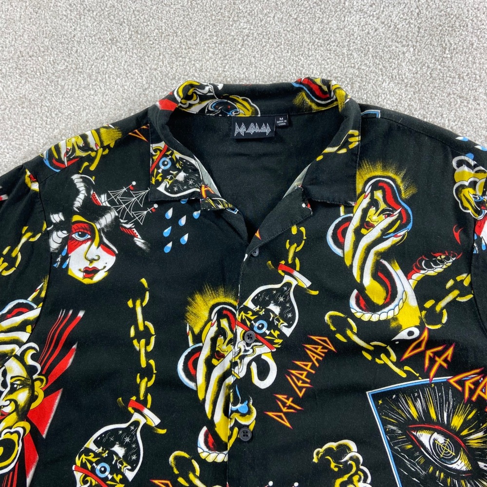 Def Leppard Shirt Mens Medium Black Tattoo Graphic Print Short Sleeve Button Up